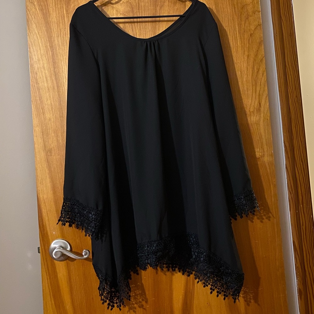 Black XL Sheer Tunic; Brand Unknown